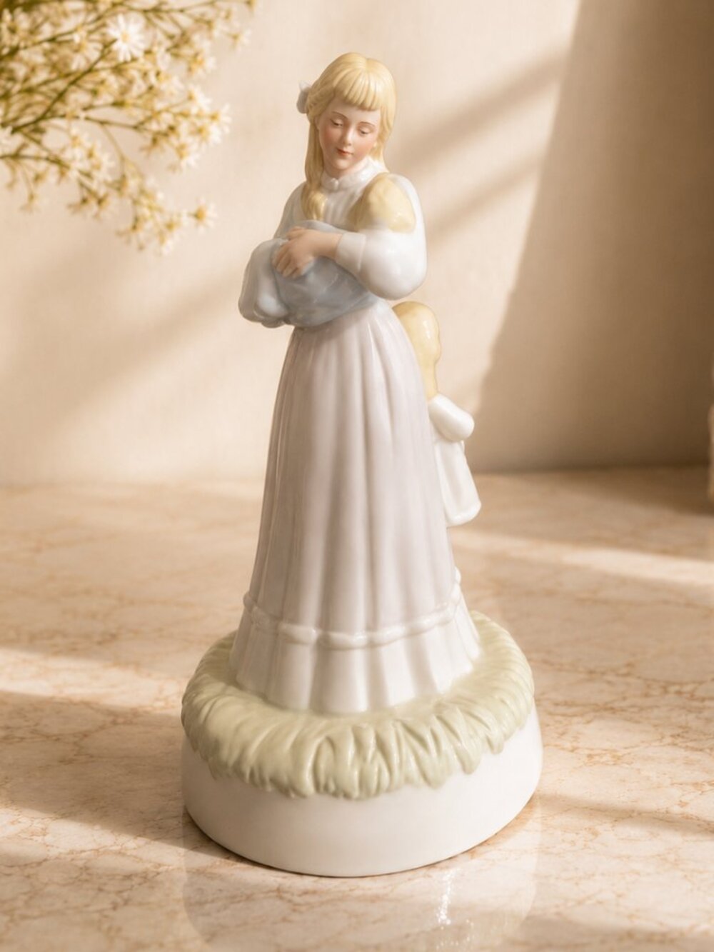 Vintage 1984 Mary Anne Music Box Figurine by US Gallery of Art